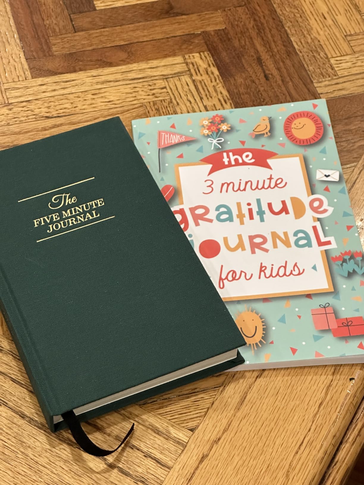 Intelligent Change Five Minute Journal for Moms - Daily Gratitude Journal, Mindfulness & Memory Keepsake for Mothers, Undated - Gifts for Mom customer photo 1