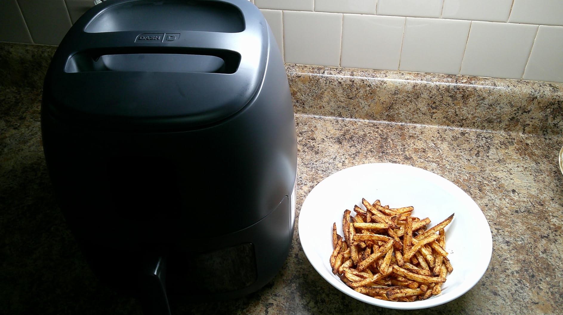 Dash 6QT Infrared Digital Air Fryer - Safe Ceramic Nonstick, Basket Style, Viewing Window, Custom Presets & Auto Shake Reminder - Dishwasher Safe Parts, 6 Quart Family-Size Air Fryer customer photo 2