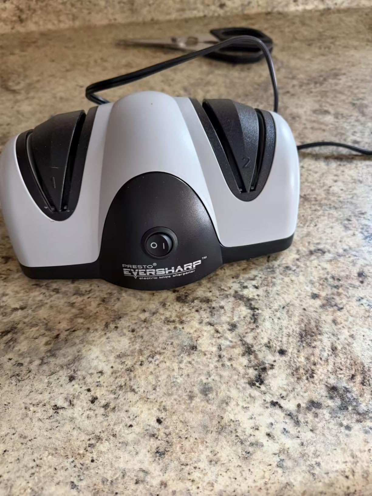 Presto 08800 EverSharp Electric Knife Sharpener customer photo 2