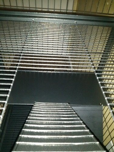 Prevue Pet Products 485 Feisty Ferret Home with Stand, Black Hammertone Small customer photo 2