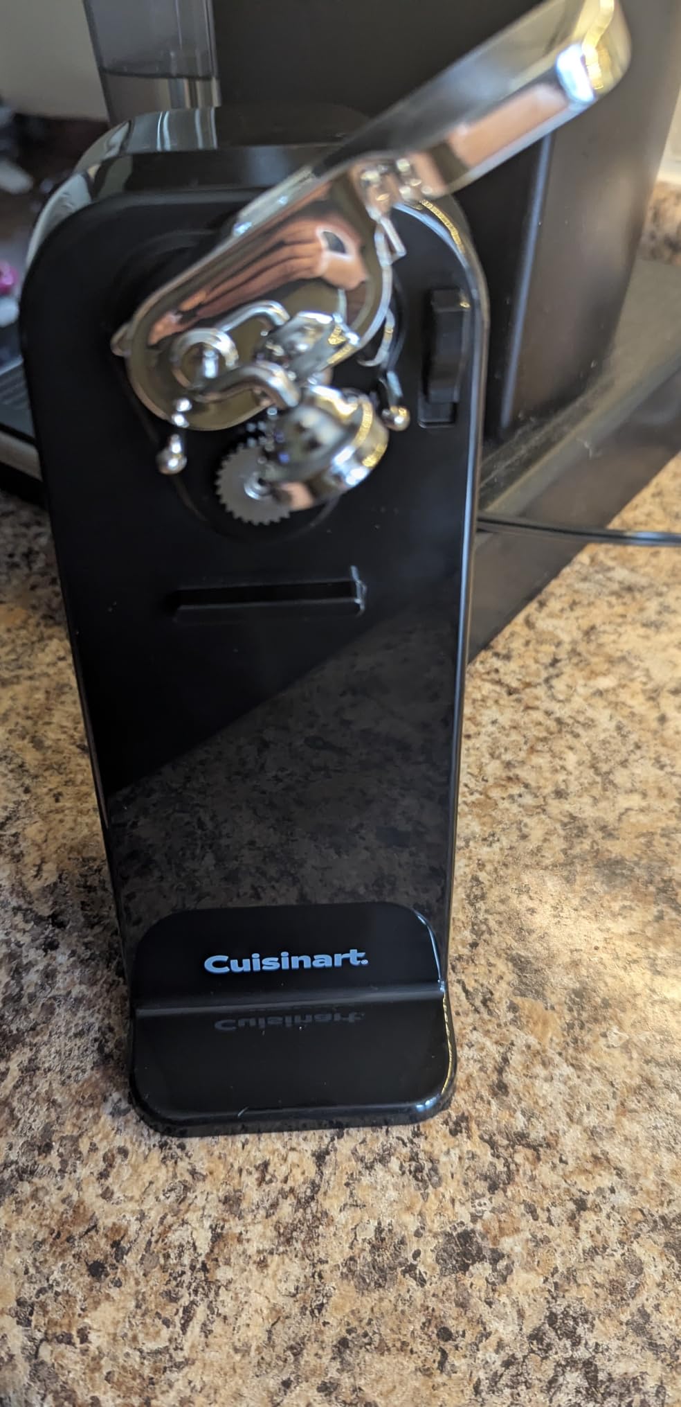 Cuisinart Electric Can Opener, One-Touch Operation, Nonslip Base, Black customer photo 1