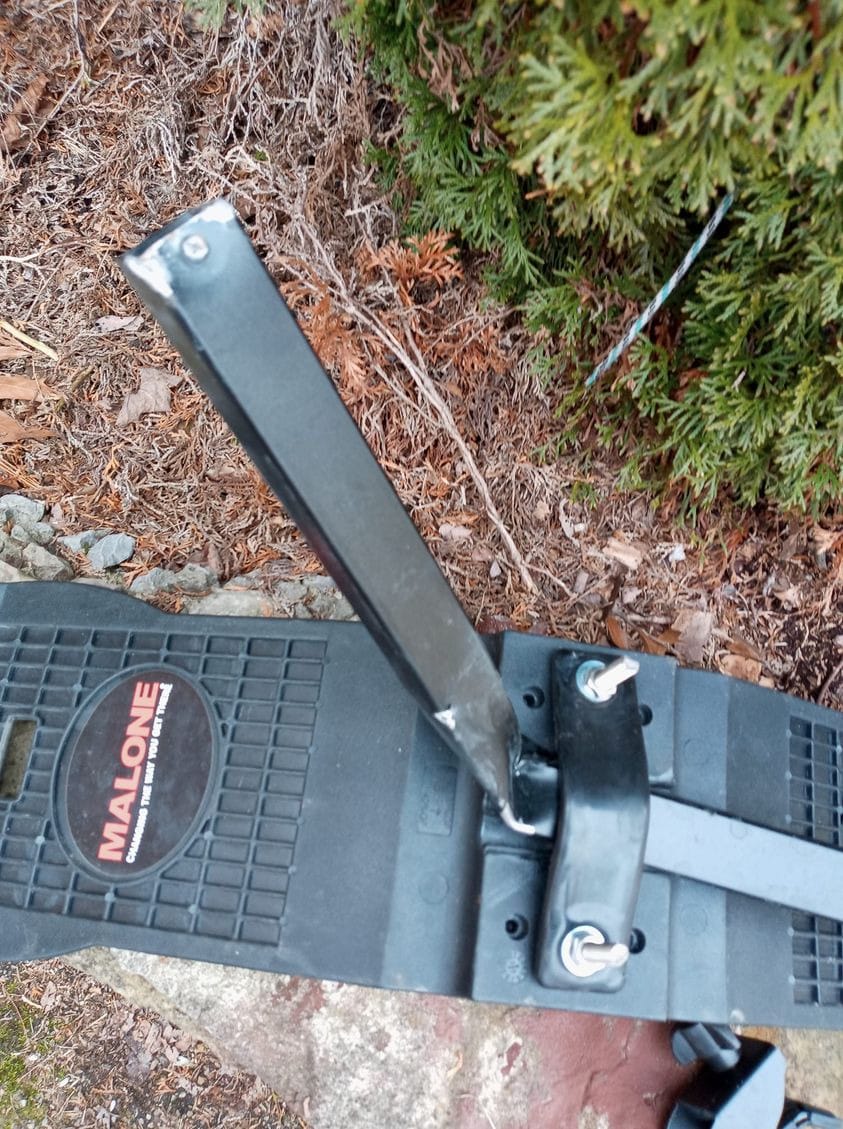 Apex Universal Steel Roof Cross Bars for Minivans & SUVs, Side Rail Mounted customer photo 1