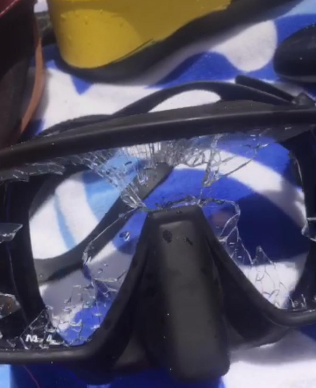 Hollis M-1 Mask | Ideal for Scuba Diving and Snorkeling | Ultra Clear Glass | Comfortable, Frameless Silicon Skirt | Wide Range of Vision | Distortion Free Vision | Fantastic Color Visibility customer photo 2
