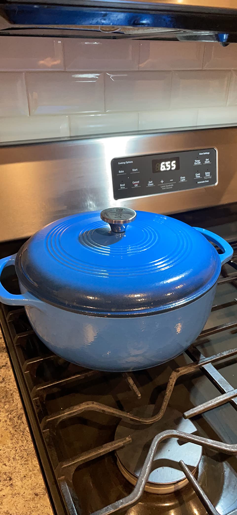 Lodge Essential Enamel Cast Iron Dutch Oven, 7.5 Quart, Island Spice Red customer photo 1