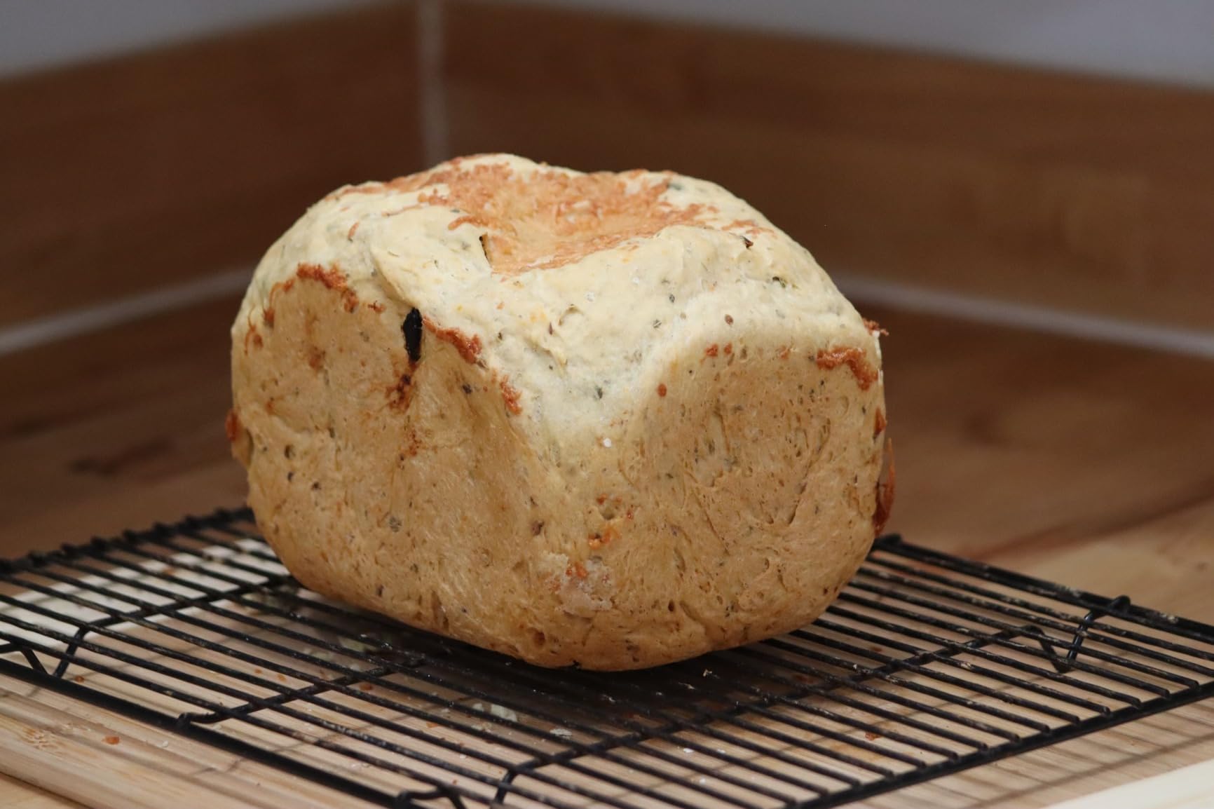 Breville BBM800XL Custom Loaf Bread Maker Machine, Brushed Stainless Steel customer photo 1