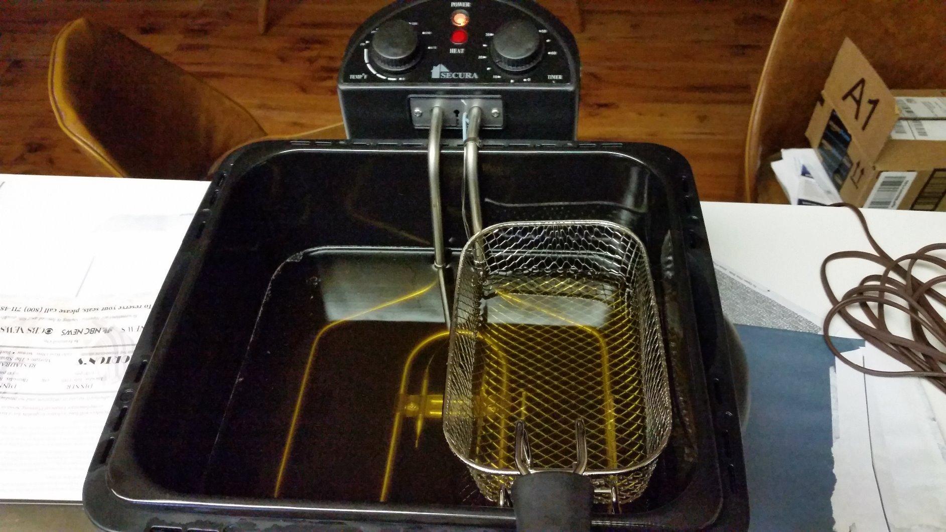 Secura 4 Liters / 17-Cup Stainless-Steel 1700-Watt Electric Deep Fryer with Timer Free Extra Odor Filter, Triple Basket, 4.5 Quarts, Silver customer photo 2