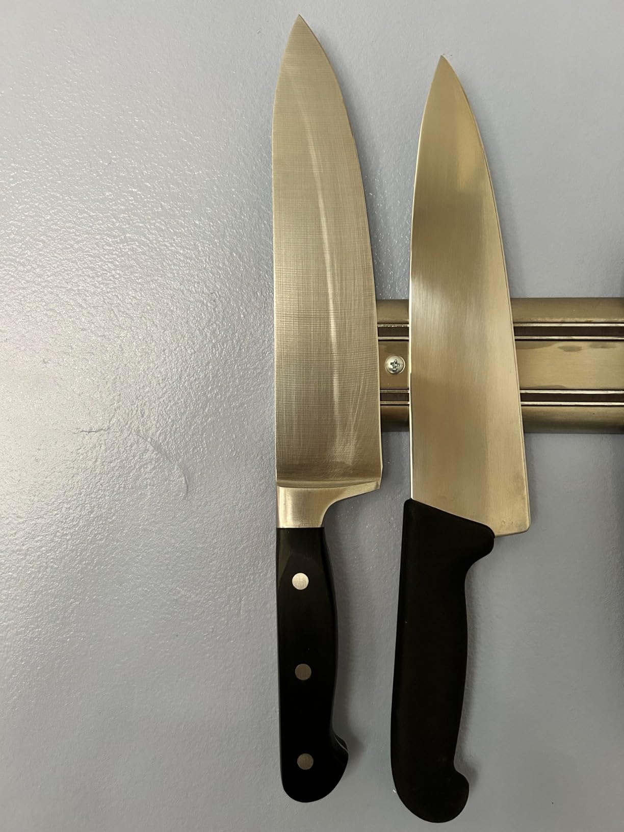 Victorinox Fibrox Pro 8 Inch Chef’s Knife, Dishwasher Safe, Black customer photo 1