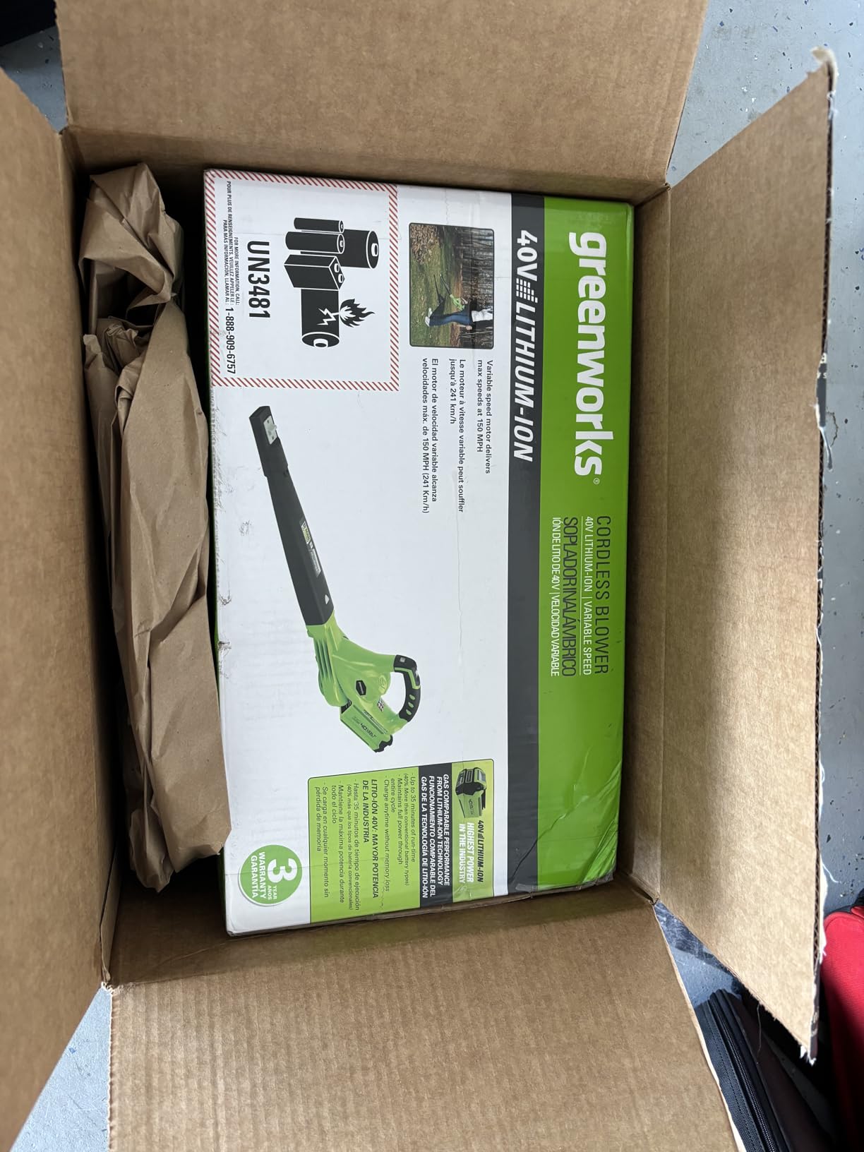Greenworks 40V Cordless Leaf Blower, 135 CFM, 2.0 Ah Battery and Charger customer photo 2