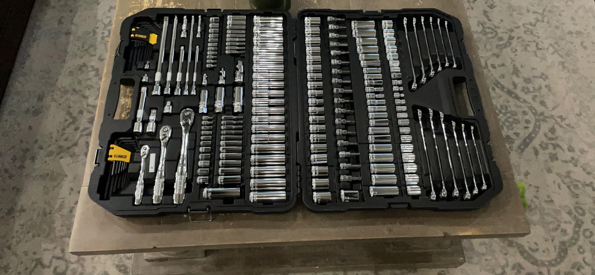 DEWALT Mechanics Tools Kit and Socket Set, 204-Piece Dewalt Tool Set, 1/4