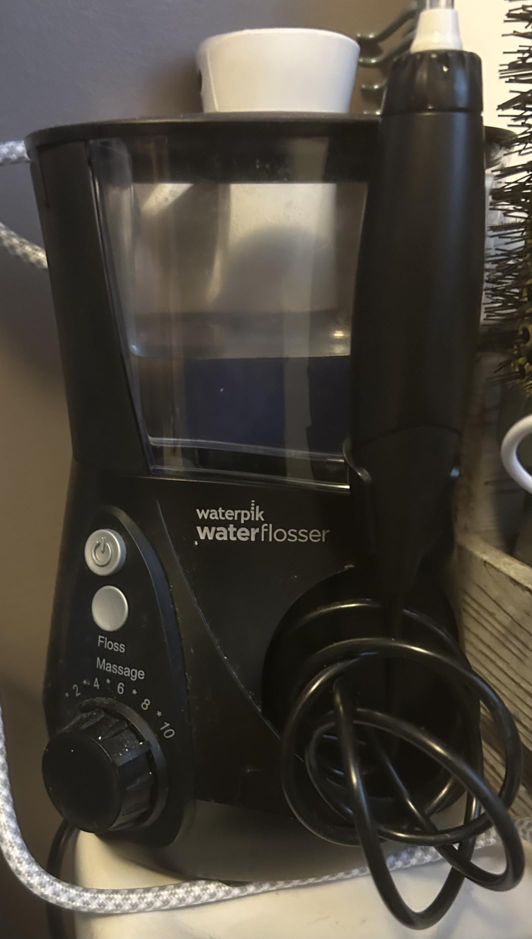 Waterpik Aquarius Countertop Water Flosser with 10 Settings, 7 Tips, White | For Daily Home Gum Health, Dental Braces, Implants, Teeth Cleaning, Multiple Users, ADA Accepted WP-660 Packaging May Vary customer photo 2