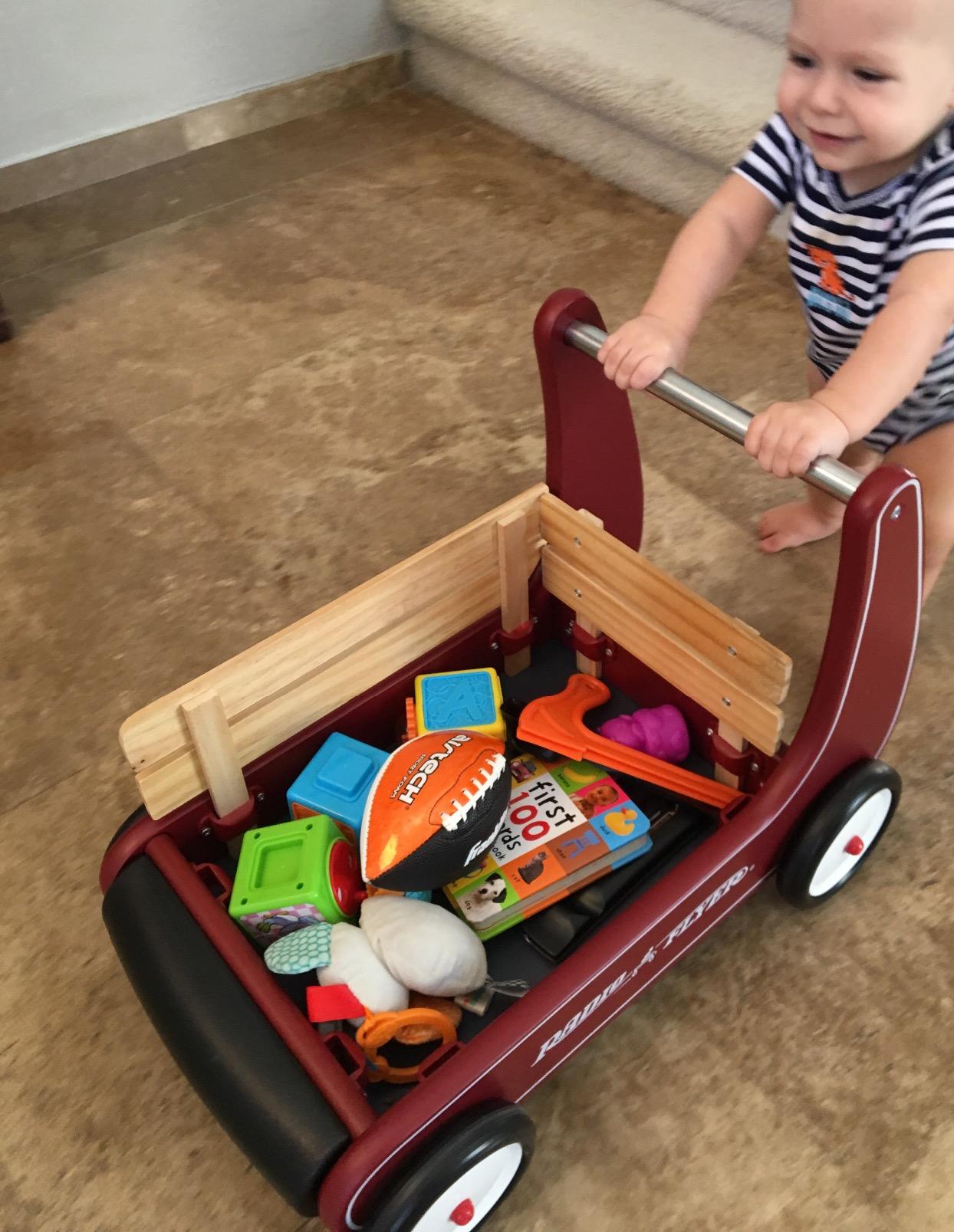 Radio Flyer Classic Walker Wagon, for Kids 1-4 Years Old, Red customer photo 1