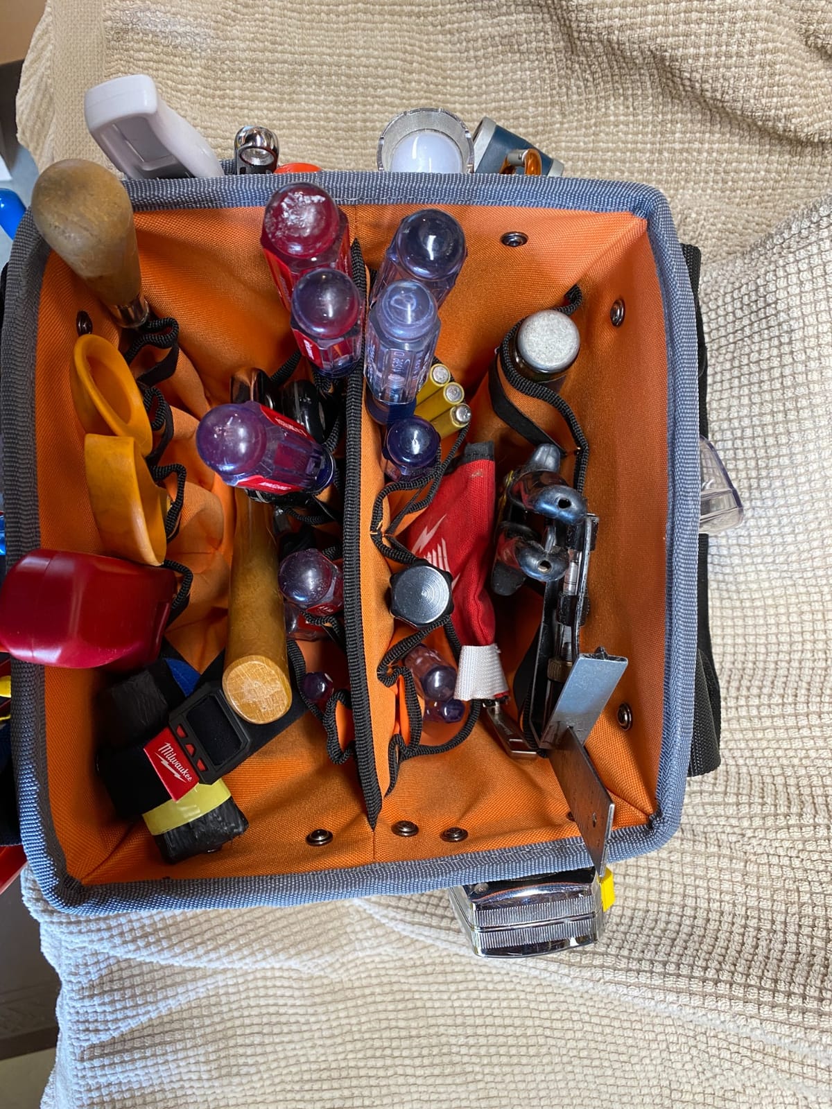 Klein Tools 5541610-14 Tool Bag with Shoulder Strap Has 40 Pockets for Tool Storage and Orange Interior customer photo 2