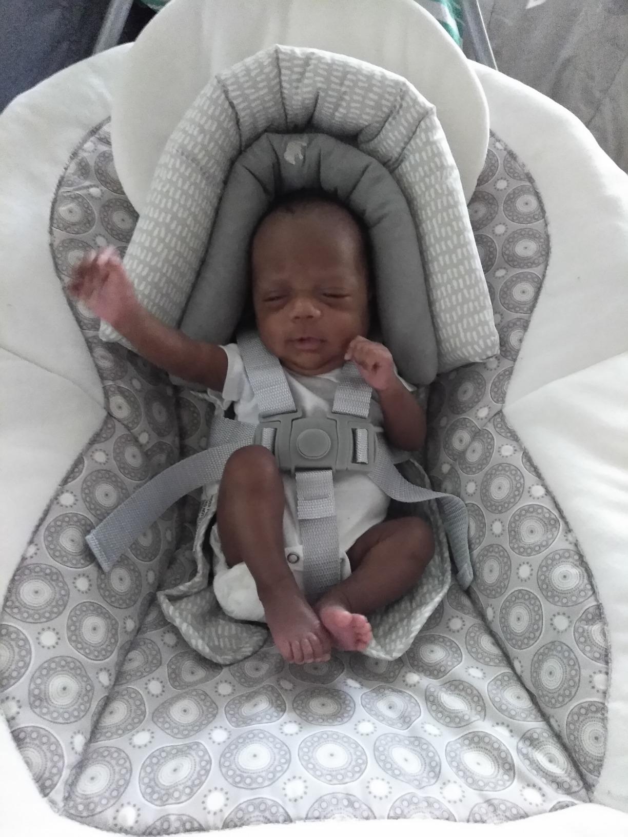 Graco Simple Sway Portable Baby Swing, Abbington customer photo 1