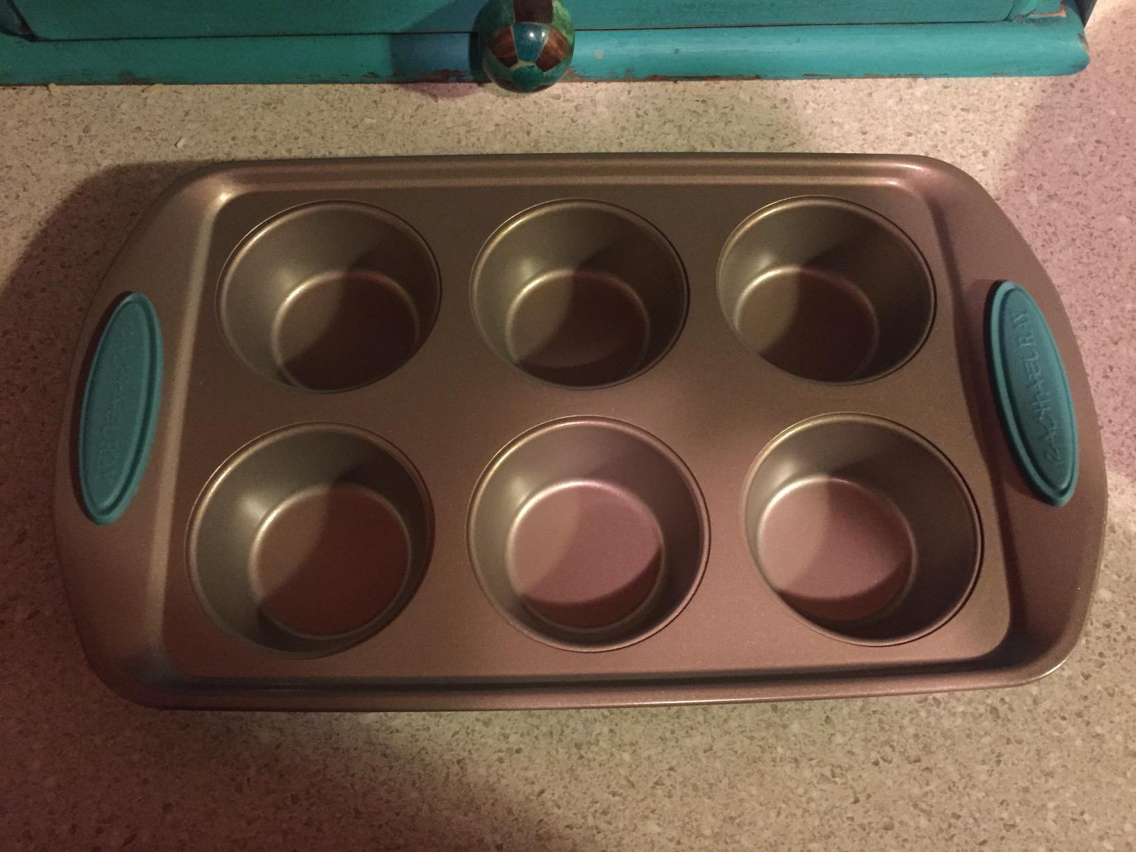 Rachael Ray Cucina Nonstick Bakeware Baking Pans Set, Baking Set 10-Piece customer photo 1