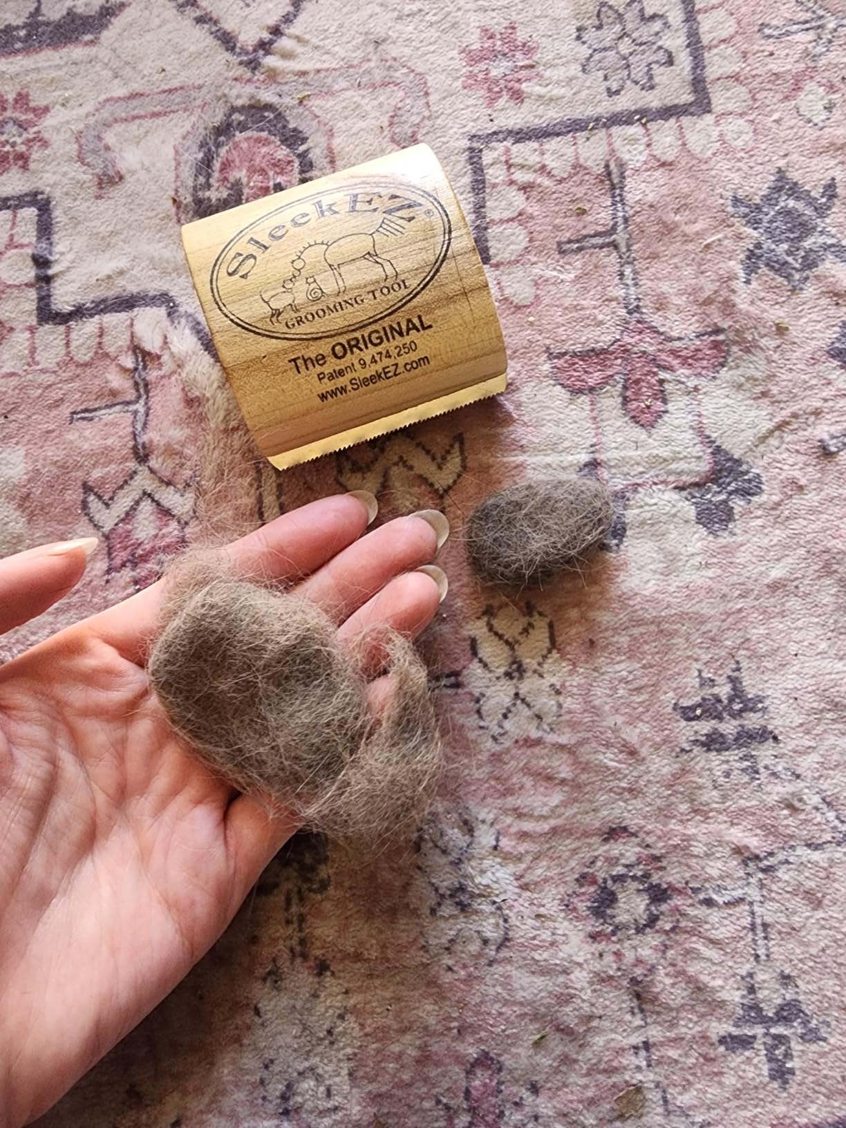 SleekEZ Cat Brush for Shedding - Deshedding Brush for Cats - Patented Grooming Tool for Removing Loose Fur, Undercoat & Hair - Made in USA - Works on Short, Medium & Long Coats customer photo 1