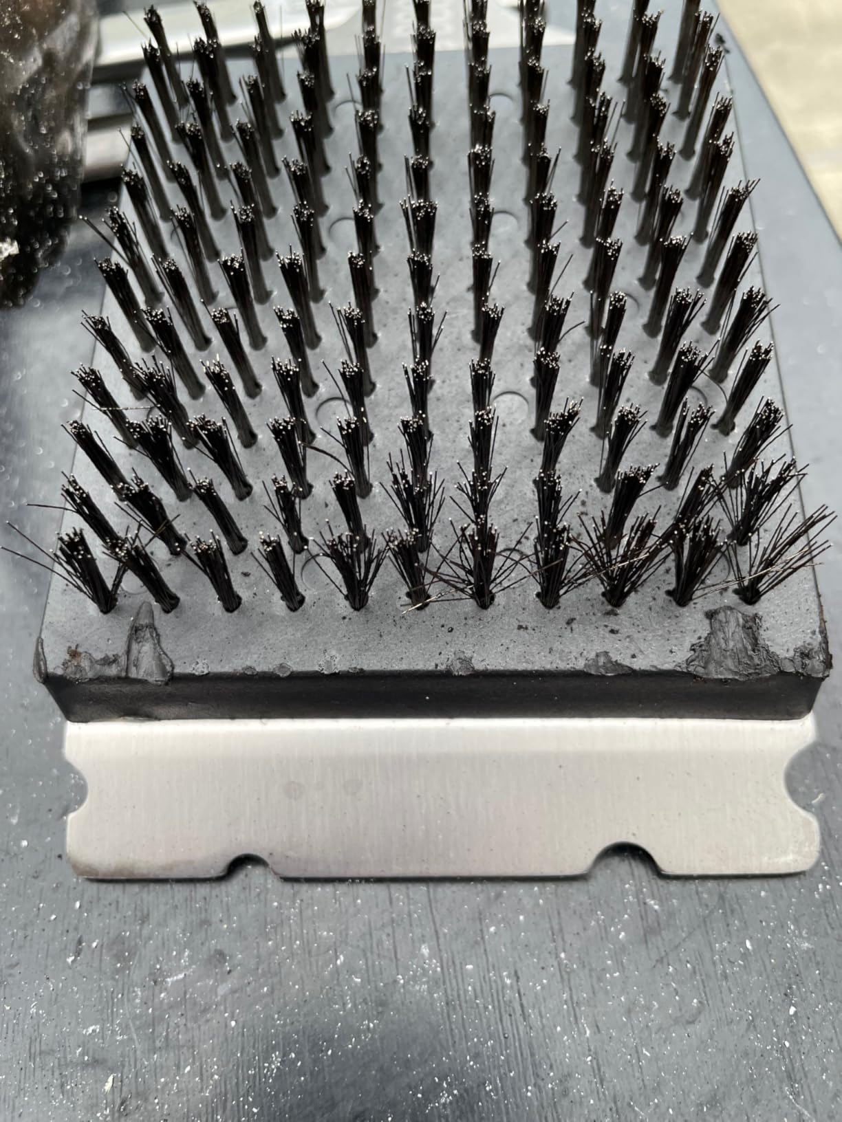 BBQ-Aid Grill Brush and Scraper for Barbecue – Grill Brush for Outdoor Grill with Extended, Large Wooden Handle and Replaceable Stainless Steel Bristles Head –No Scratch- BBQ Grill Brush for Any Grill customer photo 1