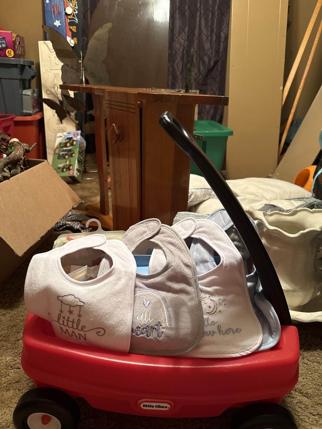Little Tikes Lil' Wagon for Toddler Boys and Grils Ages 18 Months + customer photo 1