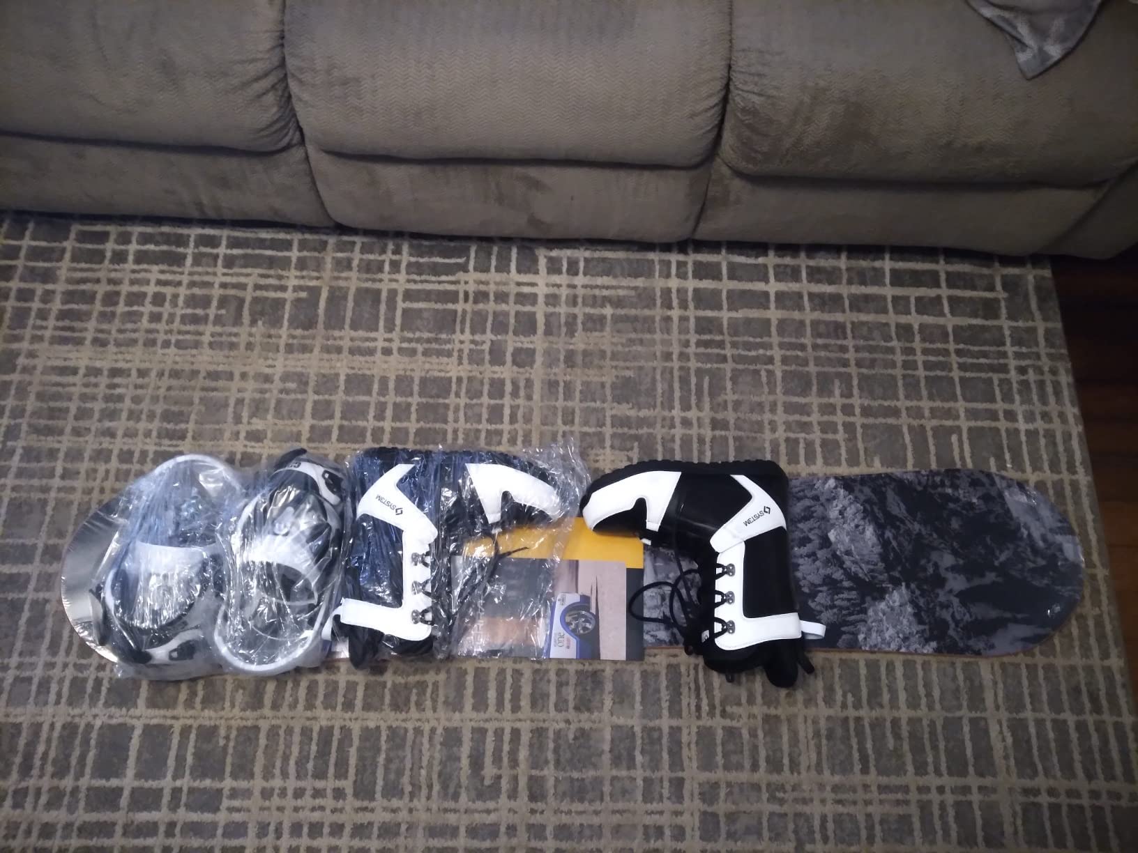 Valdez Snowboard Summit Bindings & APX Boots Men's Complete Snowboard Package customer photo 2