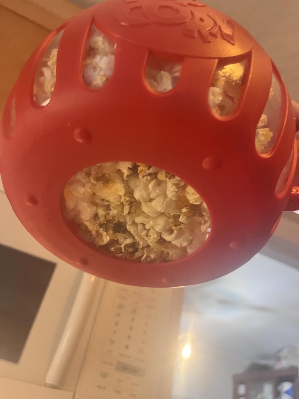 Ecolution Patented Micro-Pop Microwave Popcorn Popper with Temperature Safe Glass, 3-in-1 Lid Measures Kernels and Melts Butter, Made Without BPA, Dishwasher Safe, 3-Quart, Red customer photo 1