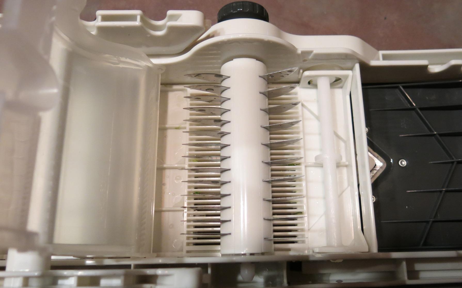 Mueller Austria Mandoline Slicer, Adjustable Vegetable Chopper, Grater customer photo 1
