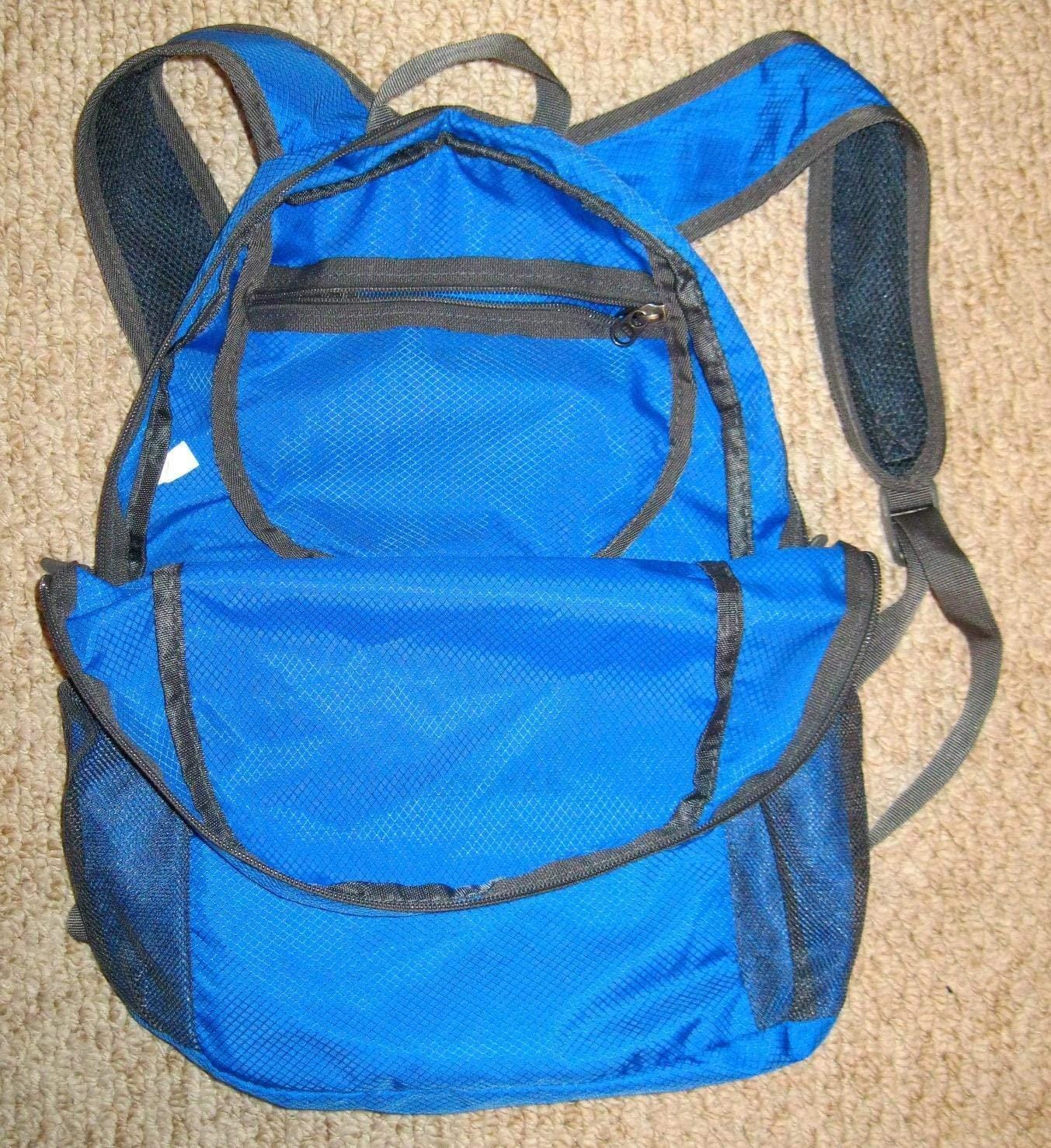ZOMAKE Lightweight Packable Backpack, Foldable Small Travel Day Pack customer photo 1