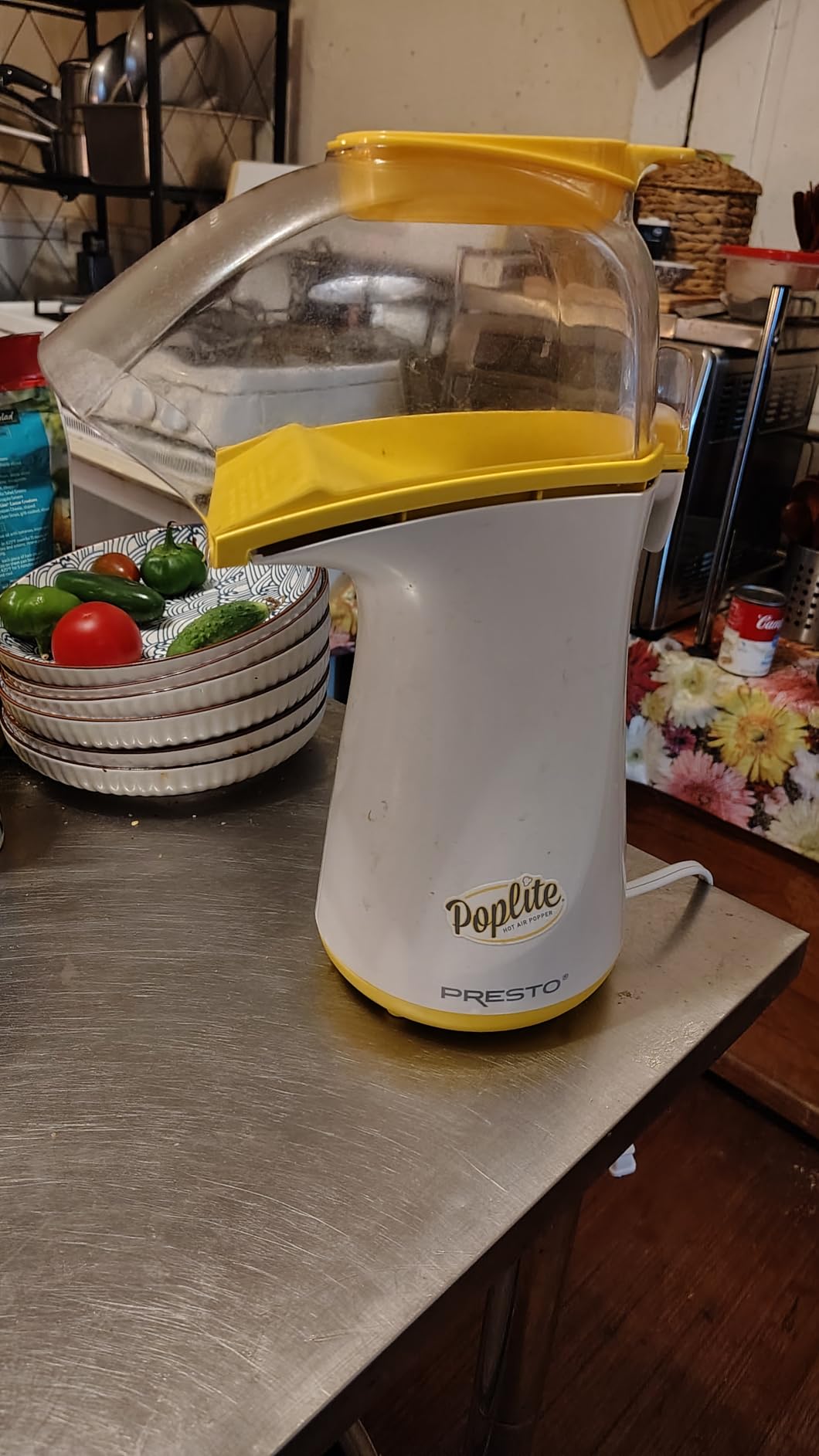 Presto 04863 PopLite Hot Air Popcorn Popper customer photo 1