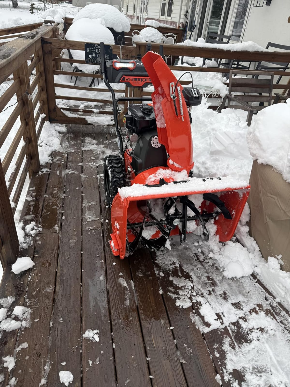 Ariens ST28DLE Deluxe SHO 28 in. Two-Stage Electric Start Gas Snow Blower customer photo 1