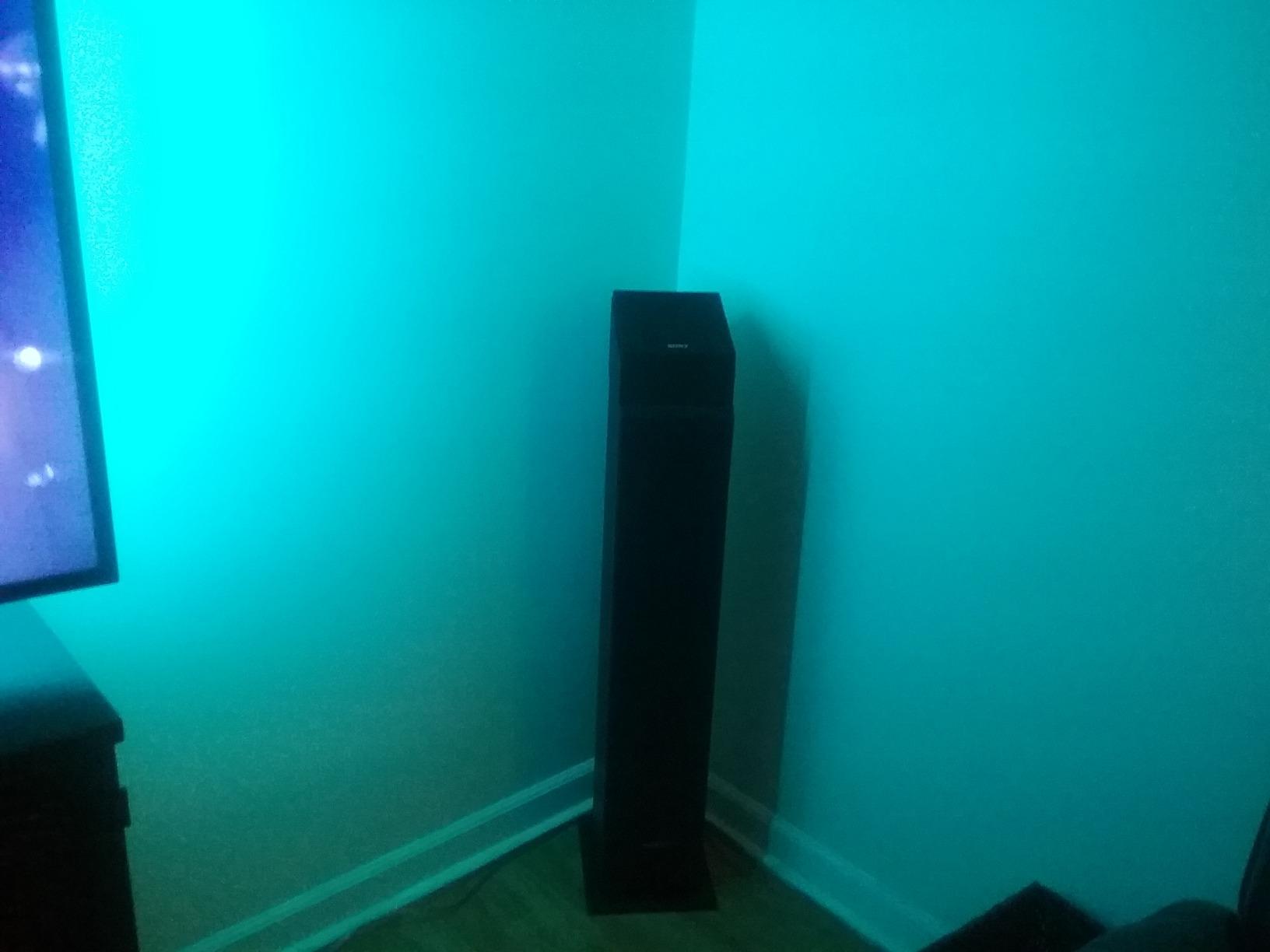 Sony SS-CS3 3-Way 4-Driver Floor-Standing Speaker (Black) customer photo 1