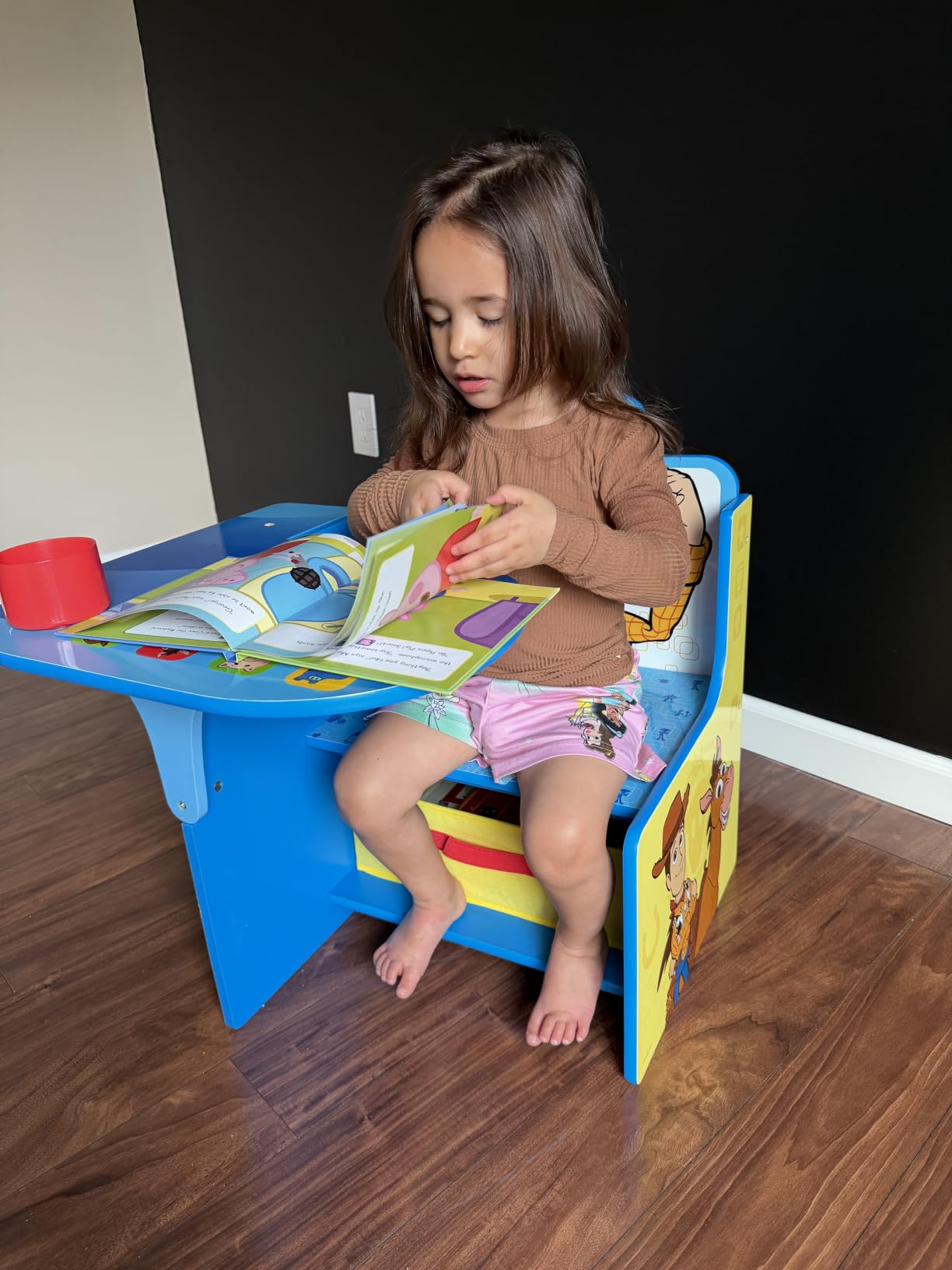 Delta Children Chair Desk With Storage Bin, Disney/Pixar Cars customer photo 1