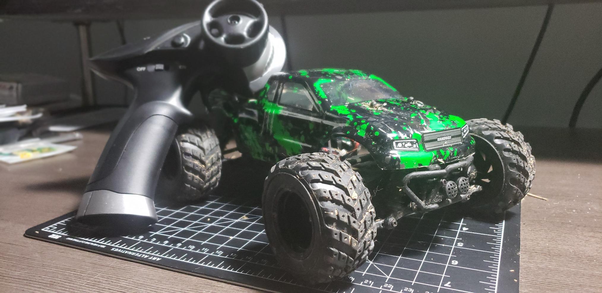 HAIBOXING 18859 1:18 Scale All Terrain RC Car, Hobby 4WD Remote Control Car customer photo 1