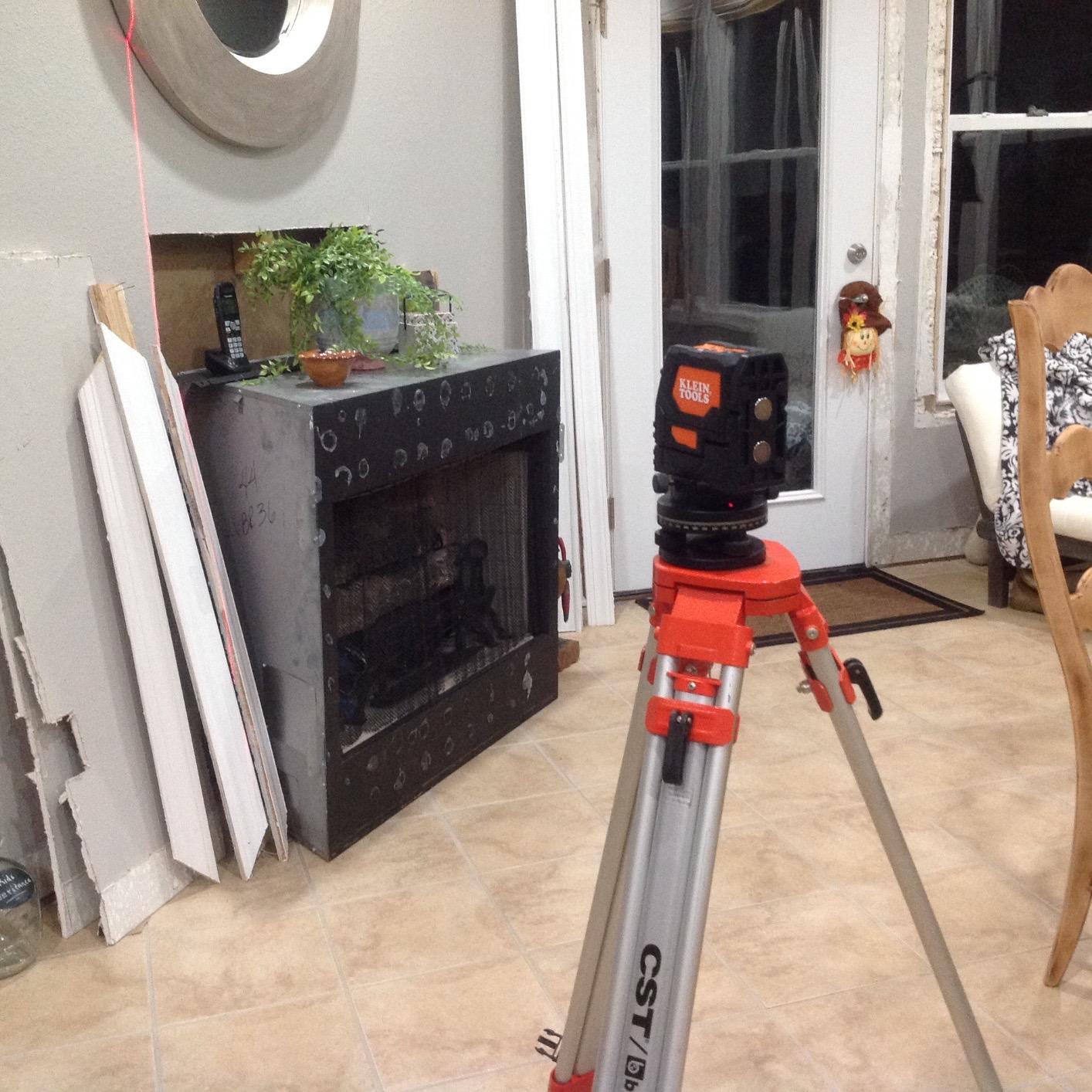 Klein Tools 93LCLS Self-Leveling Class II (≤ 1mW) Laser Level with Bright Red Cross Lines and Plumb Spot, Magnetic and Ceiling Clamp Mounting customer photo 2