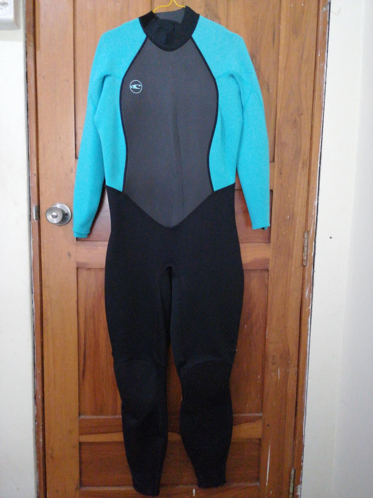 O'Neill Women's Reactor-2 3:2mm Back Zip Full Wetsuit, Lightweight Warmth and Flexibility for All Water Activities customer photo 2