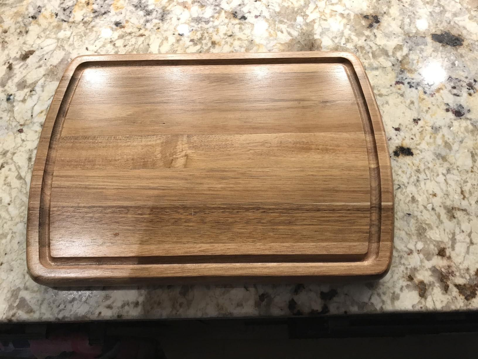 Sonder Los Angeles Winsome Acacia Wood Cutting Board, 16x12x1.5 in customer photo 1
