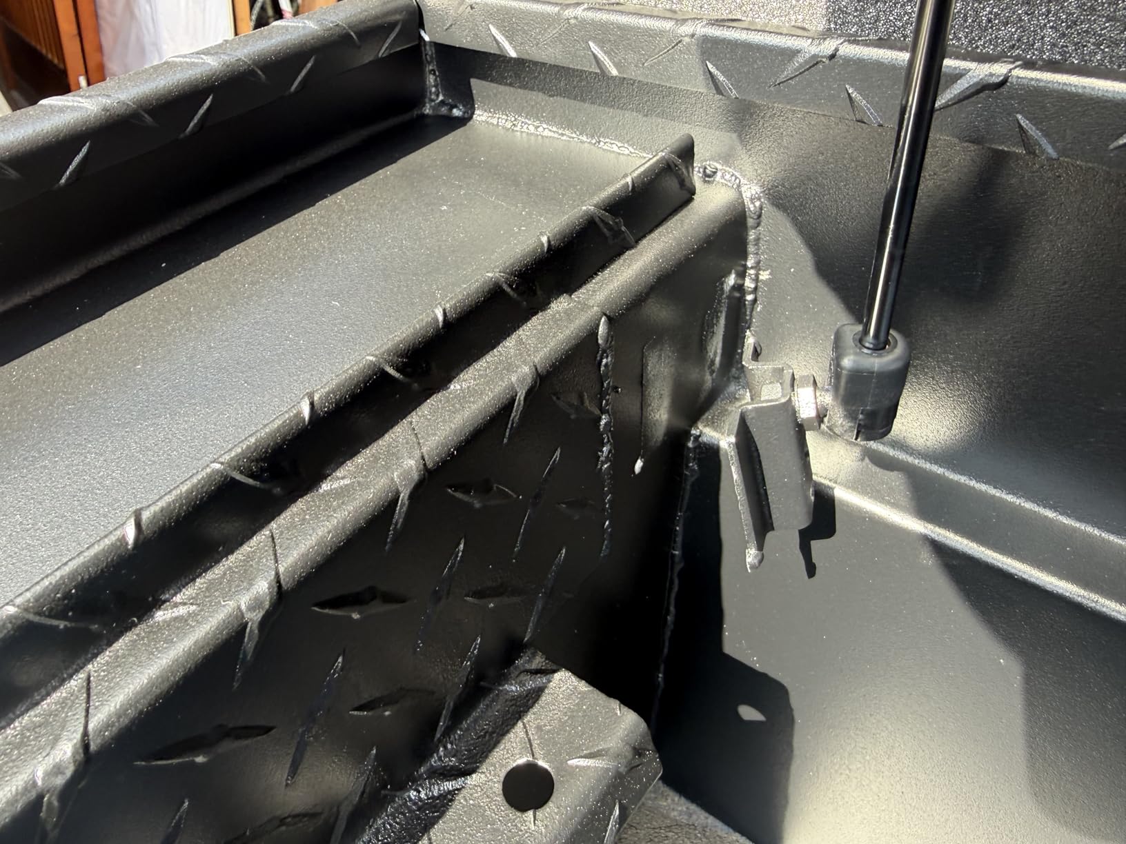 UWS EC10603 72-Inch Matte Black Heavy-Wall Aluminum Truck Tool Box with Low Profile, RigidCore Lid customer photo 2