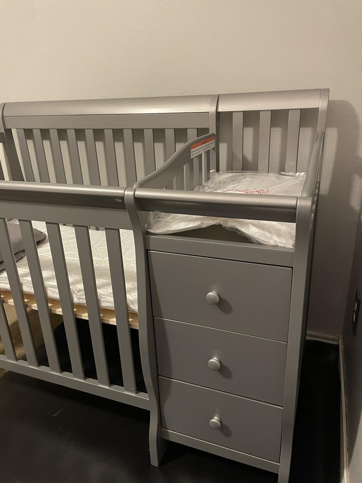 Dream On Me Jayden 4-in-1 Convertible Mini Baby Crib with 3 Drawer Changer customer photo 1