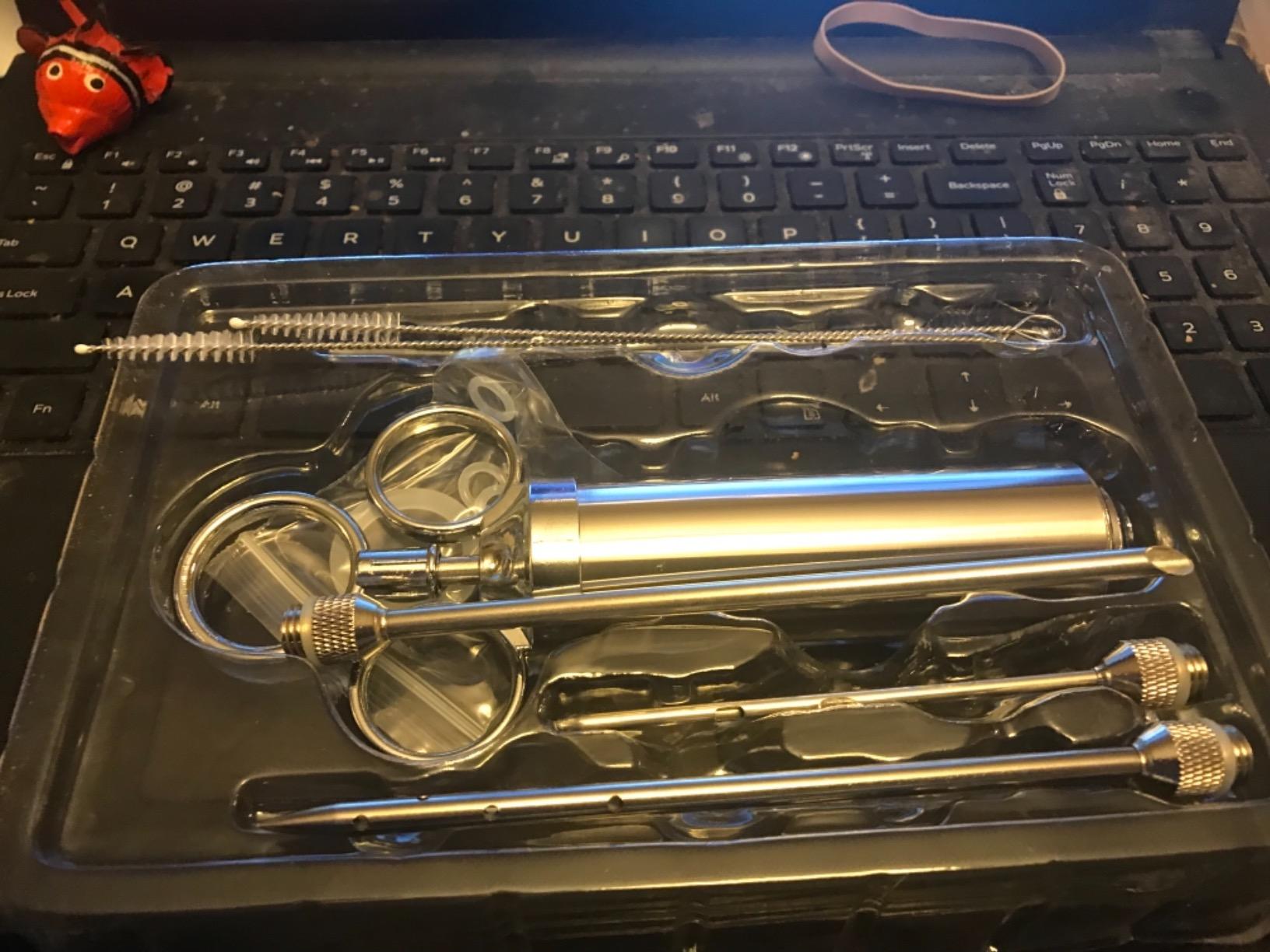 JY COOKMENT Meat Injector Syringe 2-oz Marinade Flavor Barrel 304 Stainless Steel with 3 Professional Needles 2 Cleaning Brushes and 4 Silicone O-Rings customer photo 1