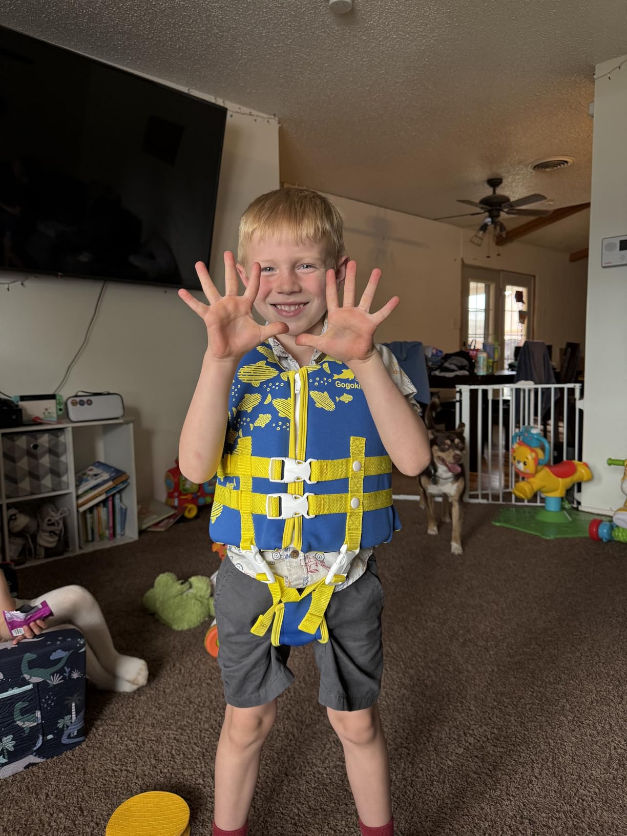 Gogokids Toddler Swim Vest, Kids Floaties 2-8 Years, 22-60 lbs customer photo 2