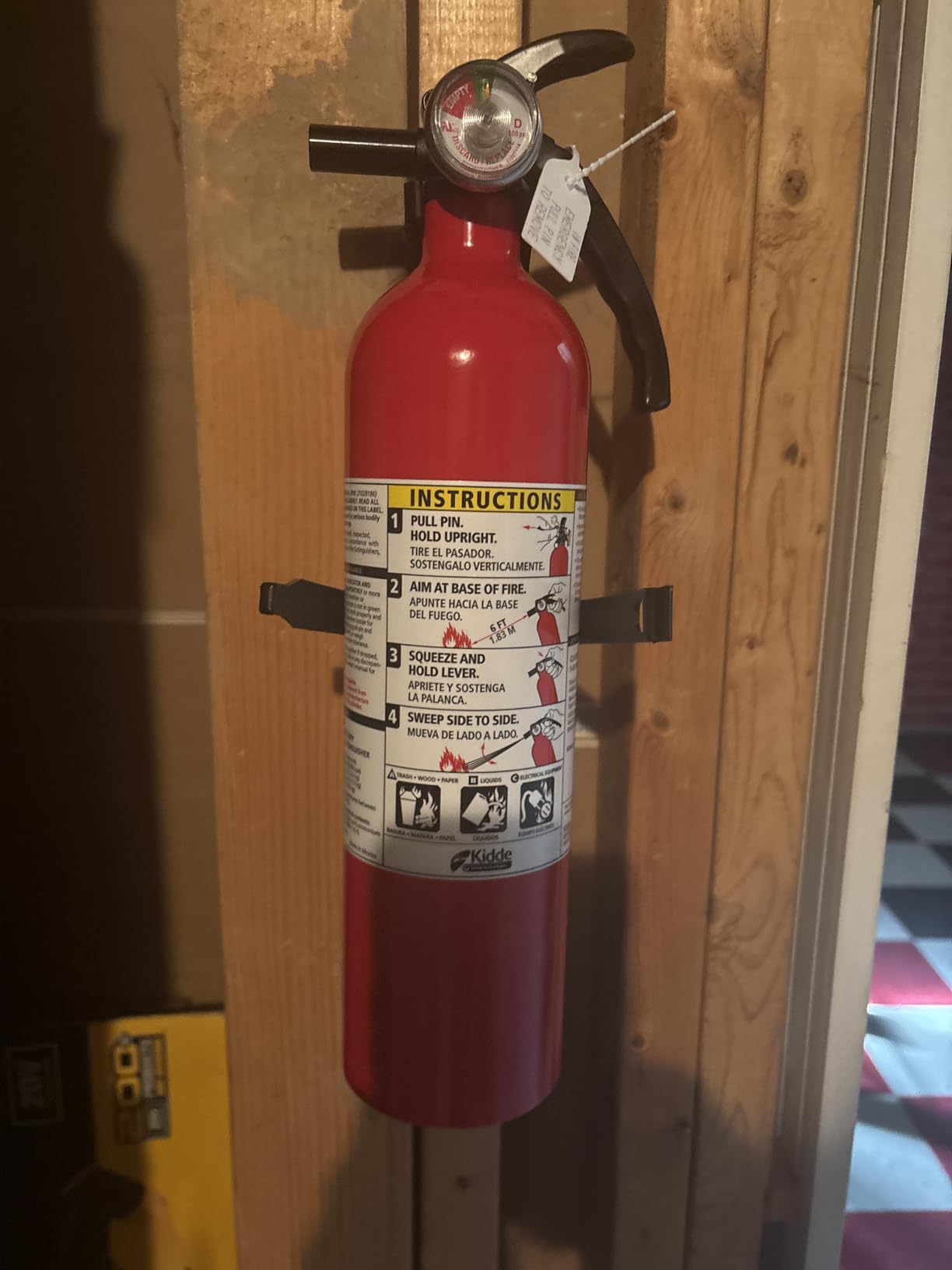 Kidde Basic 110 Fire Extinguisher for Home, 1-A:10-B:C, FA110G, 2 Pack customer photo 2