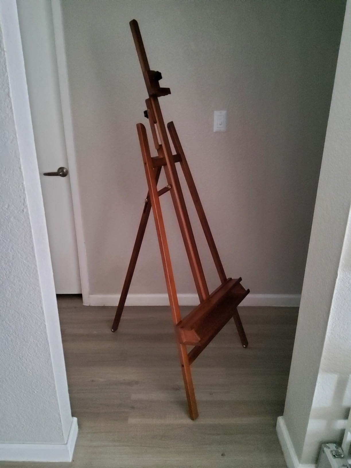MEEDEN Large Painters Easel Adjustable Solid Beech Wood Artist Easel, Studio Easel for Adults with Brush Holder, Holds Canvas up to 48