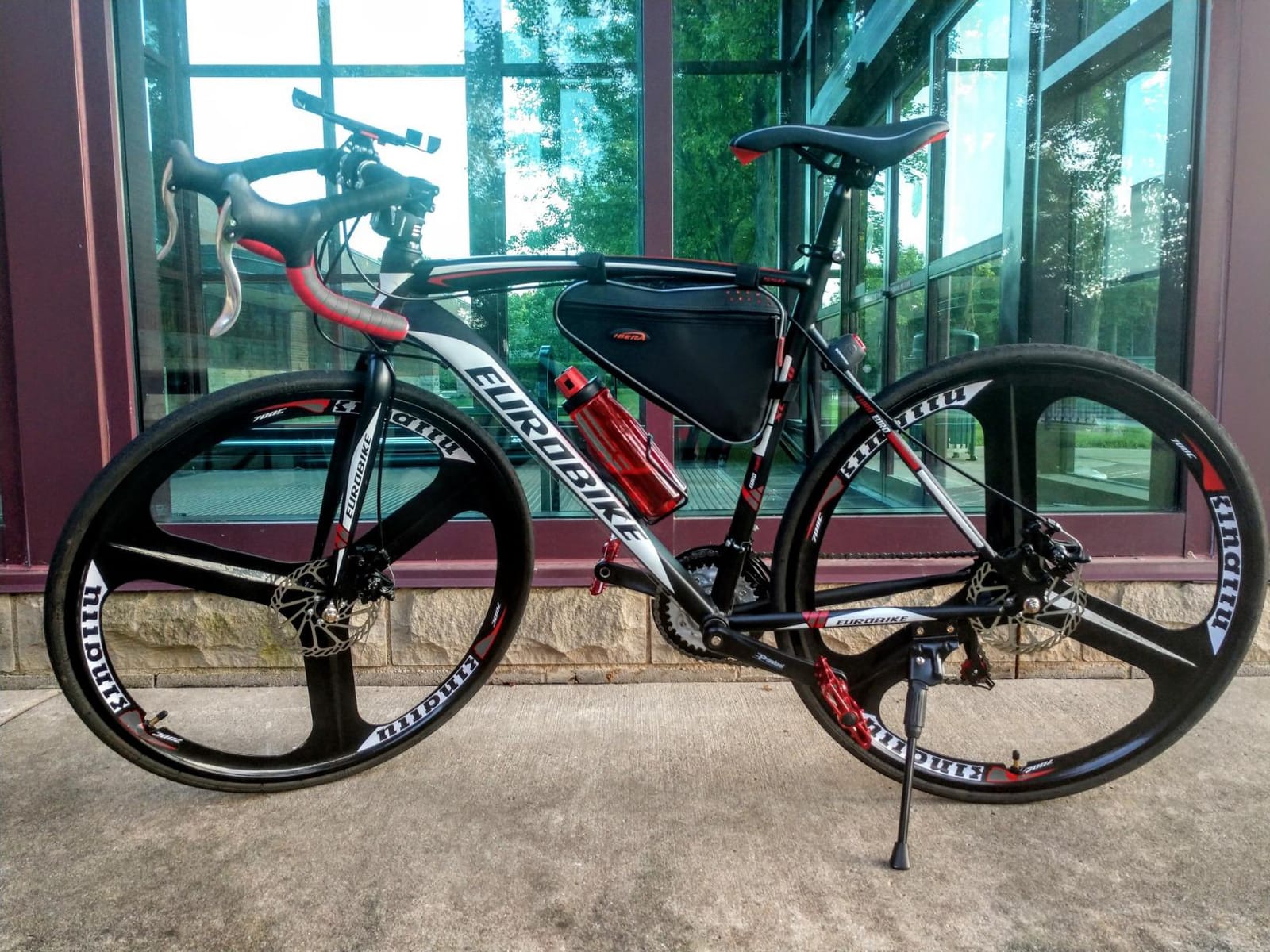 EUROBIKE Dual Disc Brake XC550 Road Bike 21 Speed Shifting System 54Cm Steel Frame 700C 3-Spoke Wheels Bicycle customer photo 2