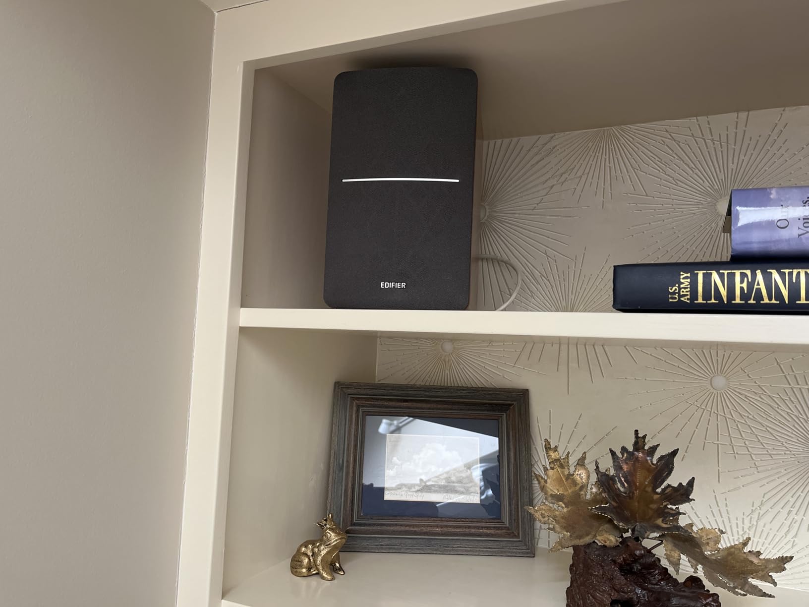 Edifier P12 Passive Bookshelf Speaker - 2-Way Speakers with Built-in Wall-Mount Bracket - Wood Color, Pair - Needs Amplifier or Receiver to Operate customer photo 1