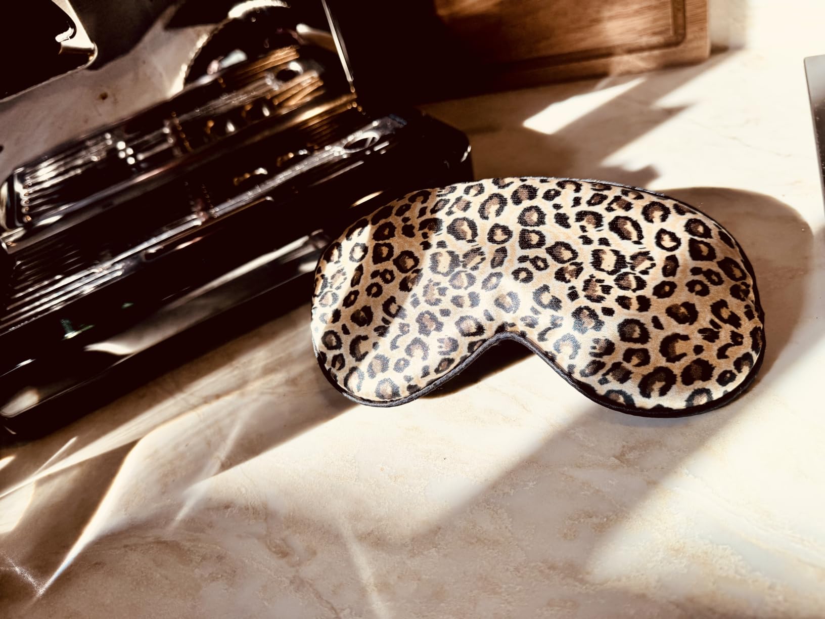 Silk Sleep Mask, Blackout Eye Mask for Sleeping with Adjustable Strap | Light-blocking Blindfold customer photo 1