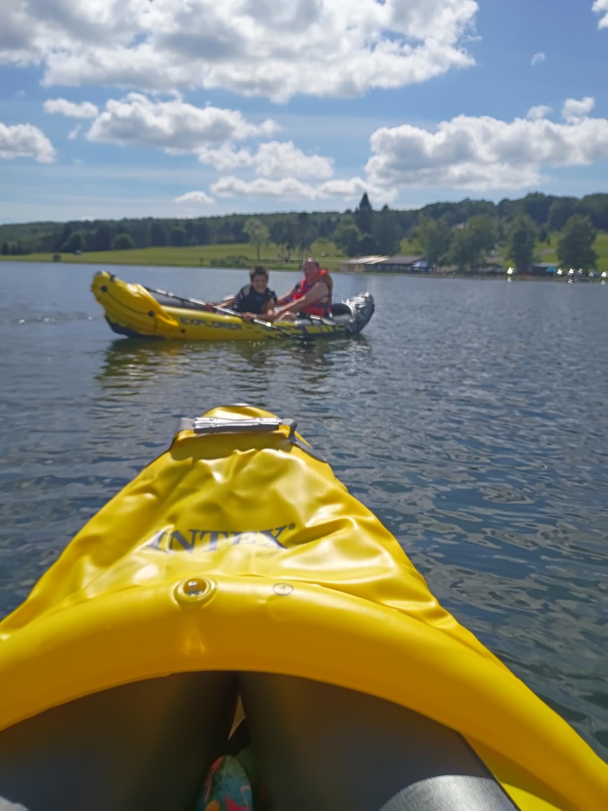 INTEX 68307EP Explorer K2 Inflatable Kayak Set: Deluxe 86in Kayak Paddles and High-Output Pump – Adjustable Seats with Backrest – Removable Skeg – 2-Person – 400lb Weight Capacity, 2 Pack customer photo 2