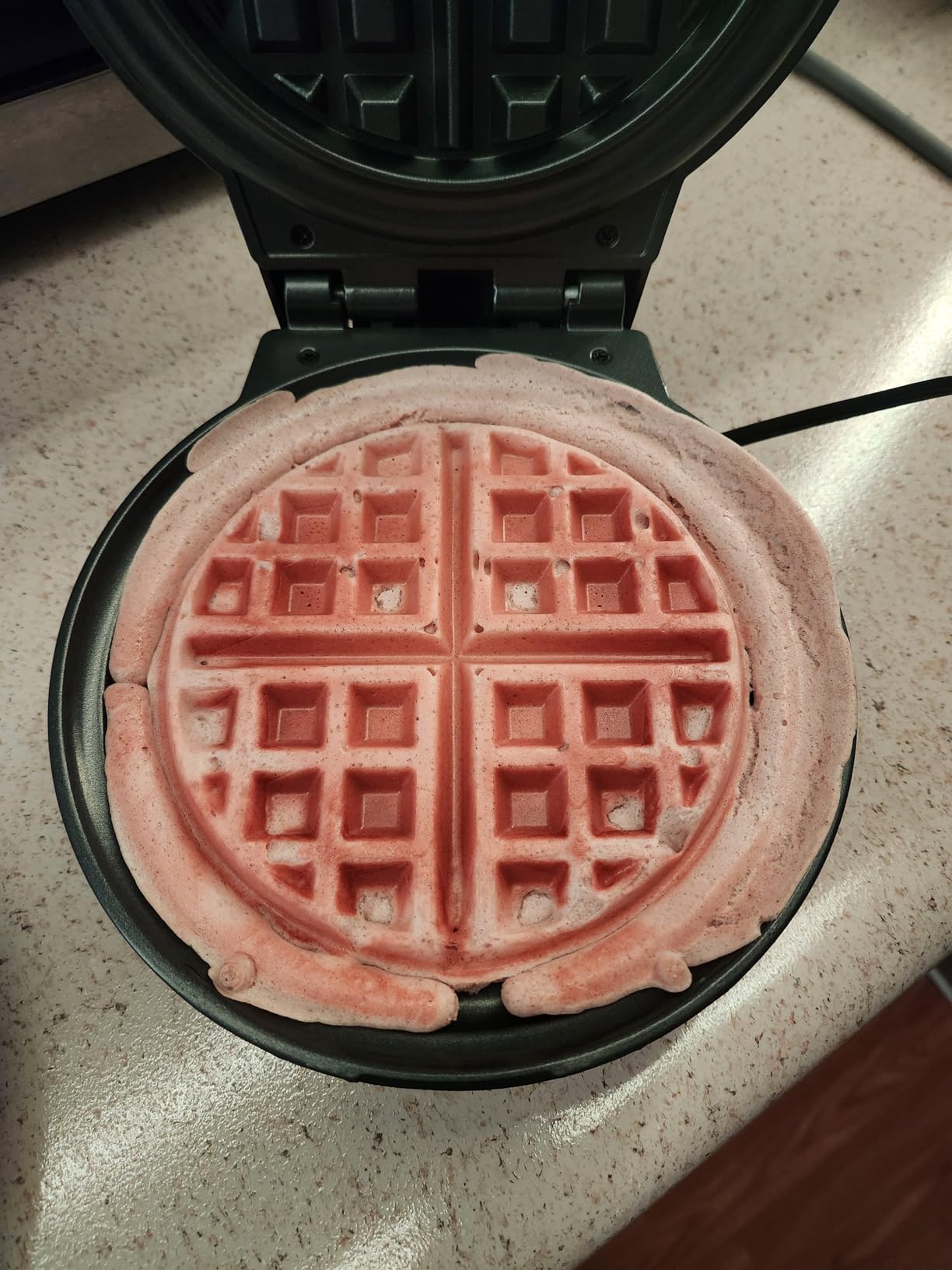 Chefman Anti-Overflow Belgian Waffle Maker w/Shade Selector, Temperature Control, Mess Free Moat, Round Iron w/Nonstick Plates & Cool Touch Handle, Measuring Cup Included, Black customer photo 2
