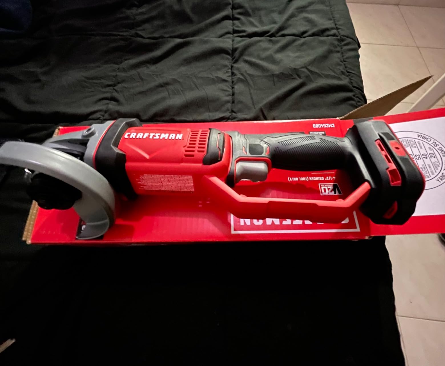 CRAFTSMAN V20* Angle Grinder, Small, 4-1/2-Inch, Tool Only (CMCG400B) customer photo 1