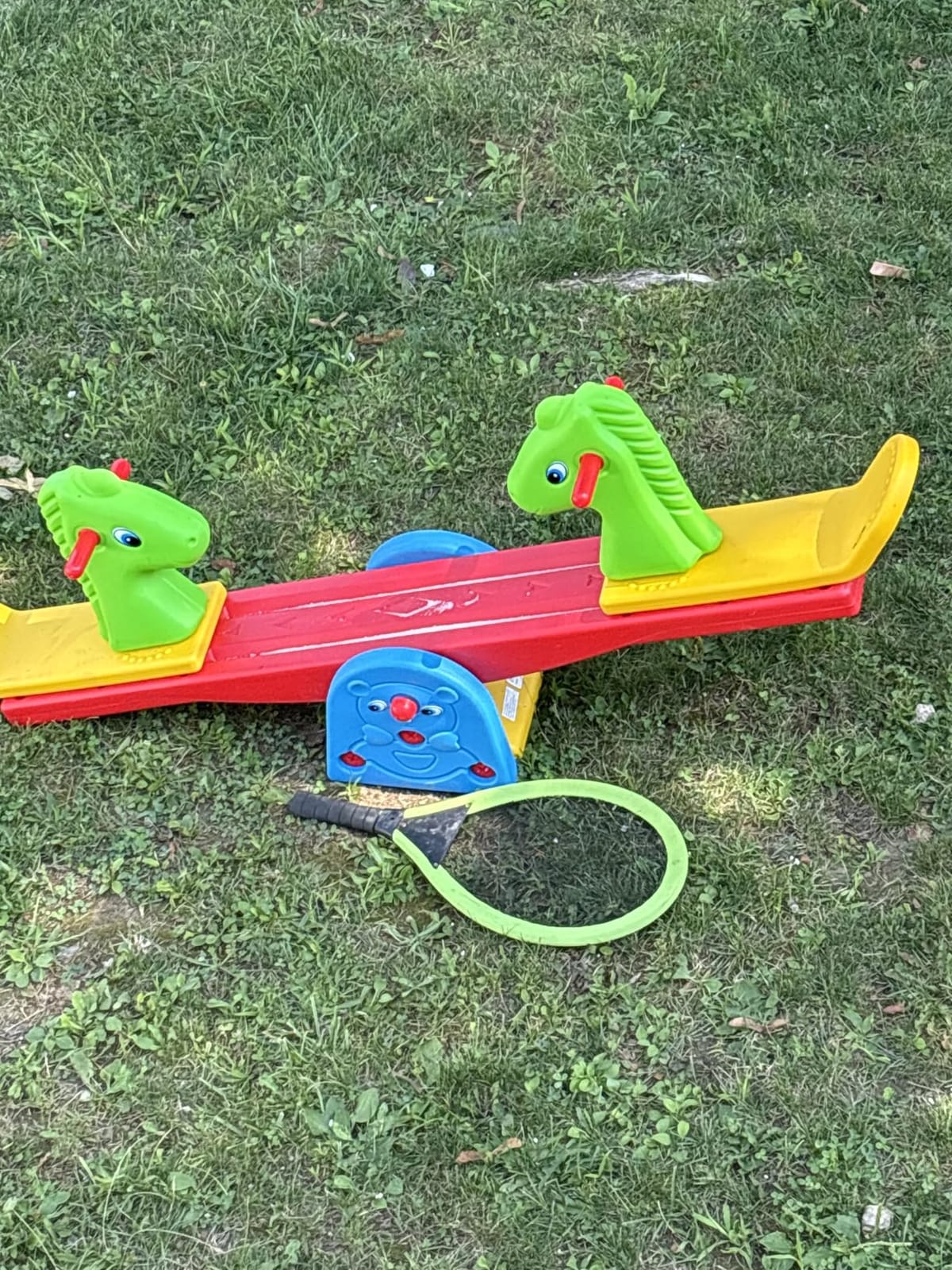 Hey Play Teeter Totter with Easy-Grip Handles, Multicolor, 57” x 12” x 21” customer photo 2