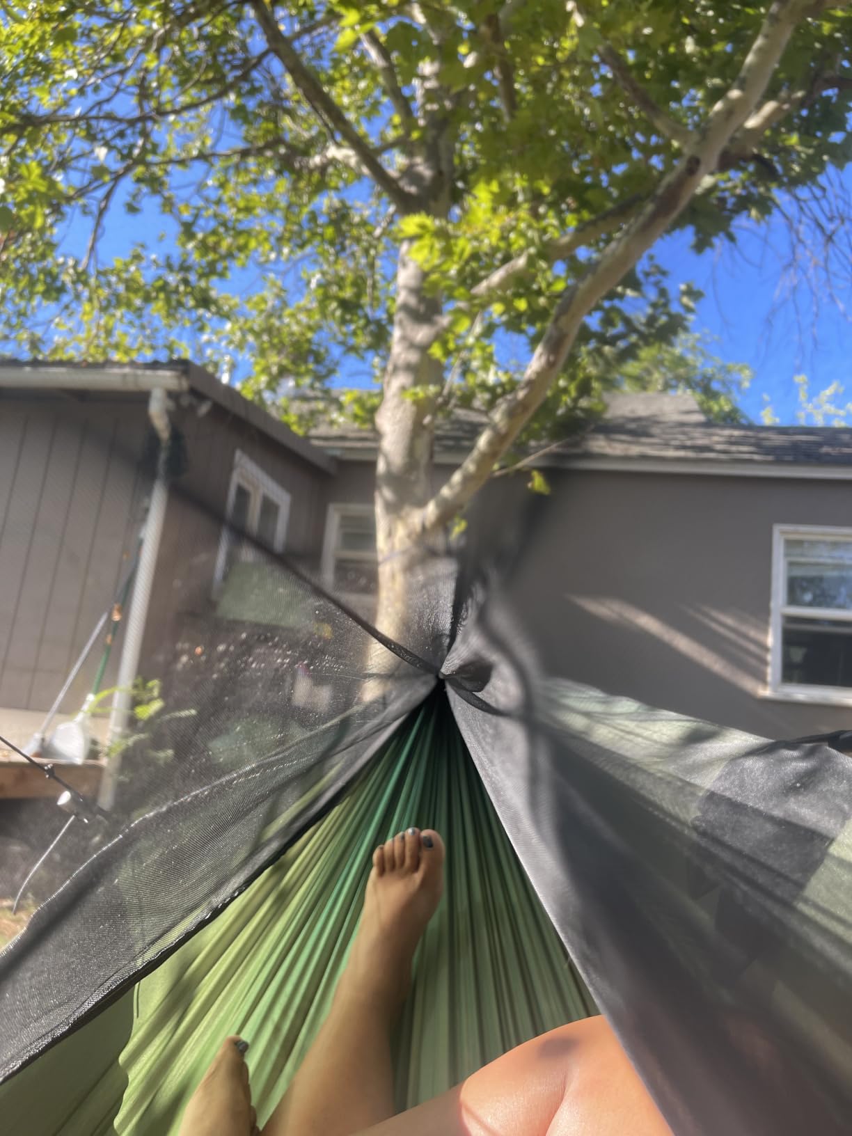 Covacure Camping Hammock, 772 lbs Capacity Double Hammock - Black customer photo 2