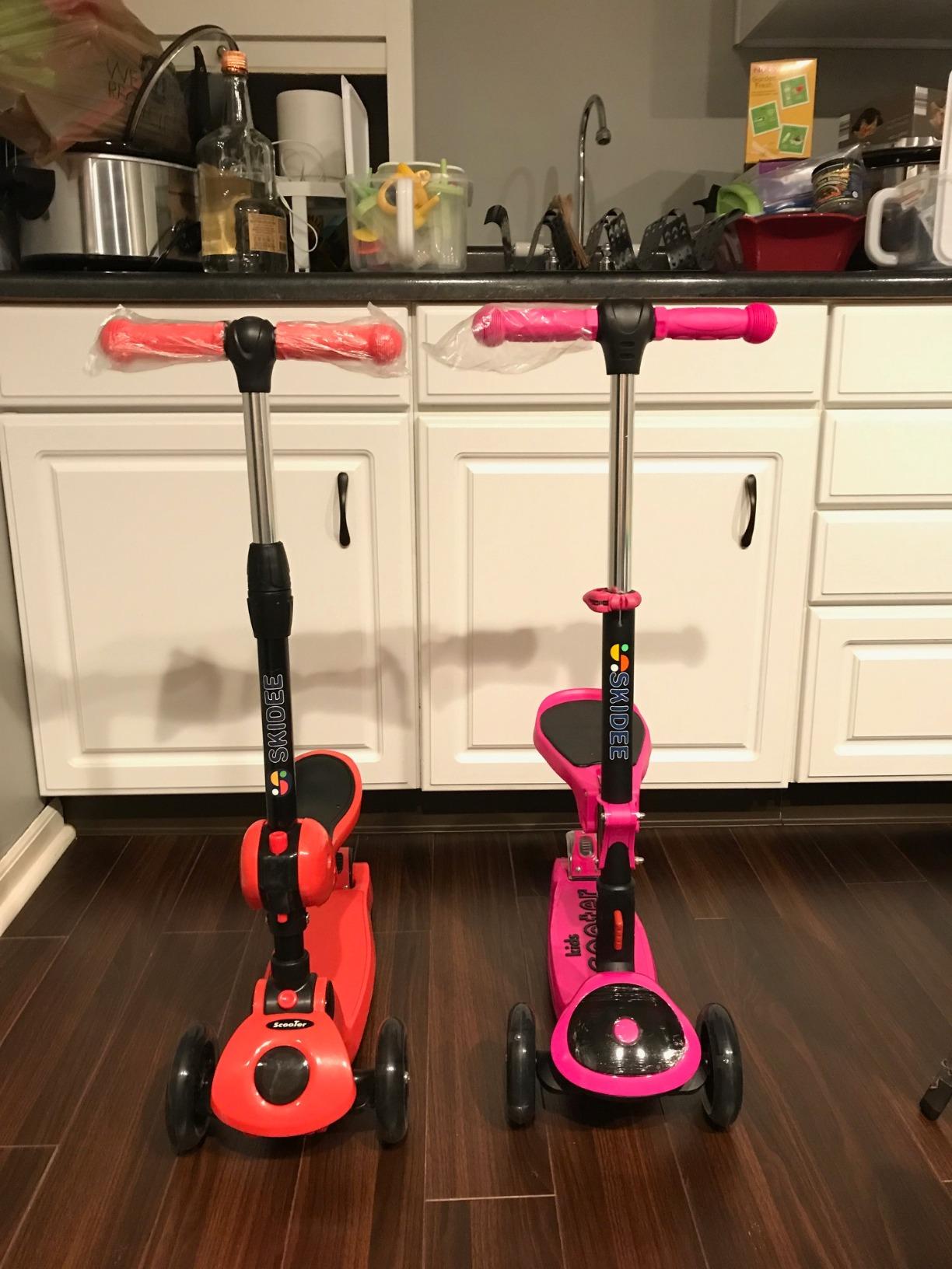 SKIDEE Kick Scooter for Kids Ages 3-5 | Foldable 3 Wheel Scooter with Lean-to-Steer, Adjustable Height, Removable Seat & LED Light Wheels | Toddler Scooter Up to 12 Year Old Boys/Girls customer photo 1