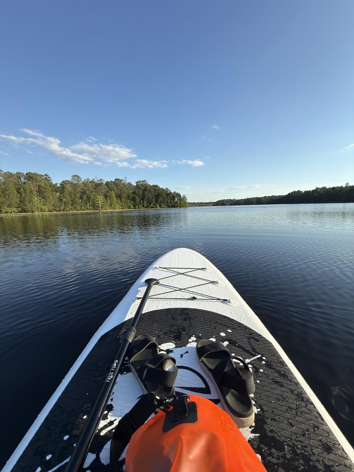 SereneLife 10’6” Inflatable Stand Up Paddle Board with Premium SUP Accessories - 32” Wide Stable Design with Non-Slip EVA Deck Pad, for Youth and Adults, 350 lbs. Capacity customer photo 2