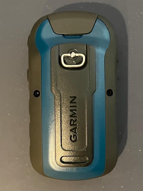 Garmin 010-02256-00 eTrex 22x, Rugged Handheld GPS Navigator, Black/Navy customer photo 2